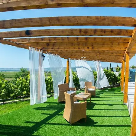 Luxury Imperial - With The Vineyard Views