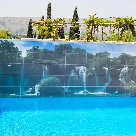 Luxury Imperial - With The Vineyard Views