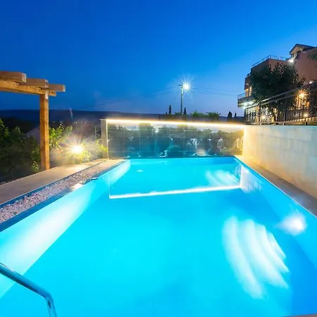 Villa Luxury Imperial - With The Vineyard Views *