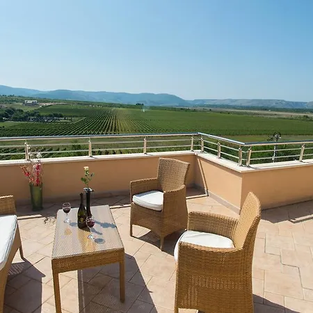 Luxury Imperial - With The Vineyard Views *