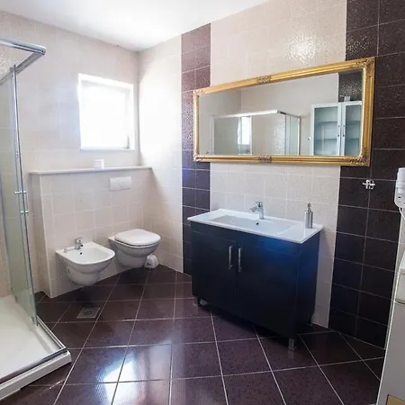 Villa Luxury Imperial - With The Vineyard Views Mostar