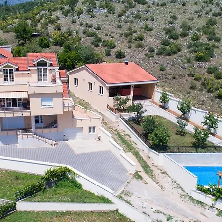 Luxury Imperial - With The Vineyard Views Villa Mostar
