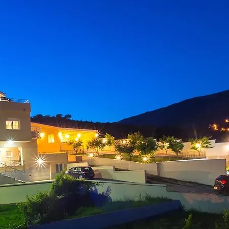 Luxury Imperial - With The Vineyard Views *
