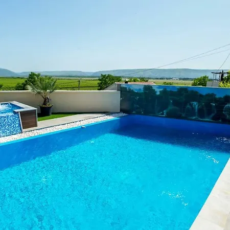 Villa Luxury Imperial - With The Vineyard Views