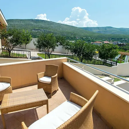 Luxury Imperial - With The Vineyard Views * Mostar